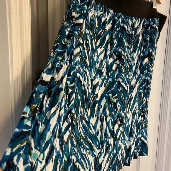 2X Floaty Pull-On Circle Skirt with Elastic Waist Band - Picture 5 of 10